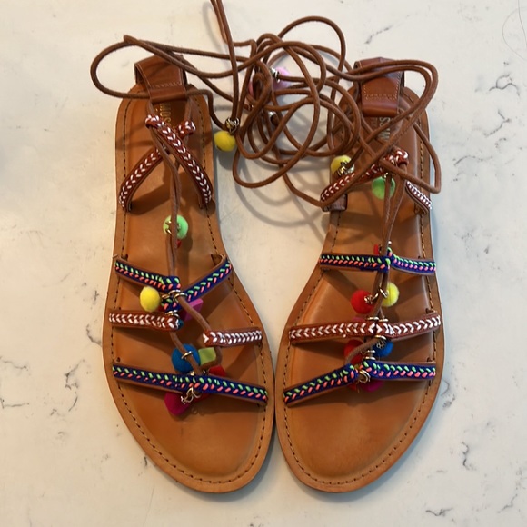 Mossimo for Target pom pom sandals. Size 9. - Picture 4 of 4